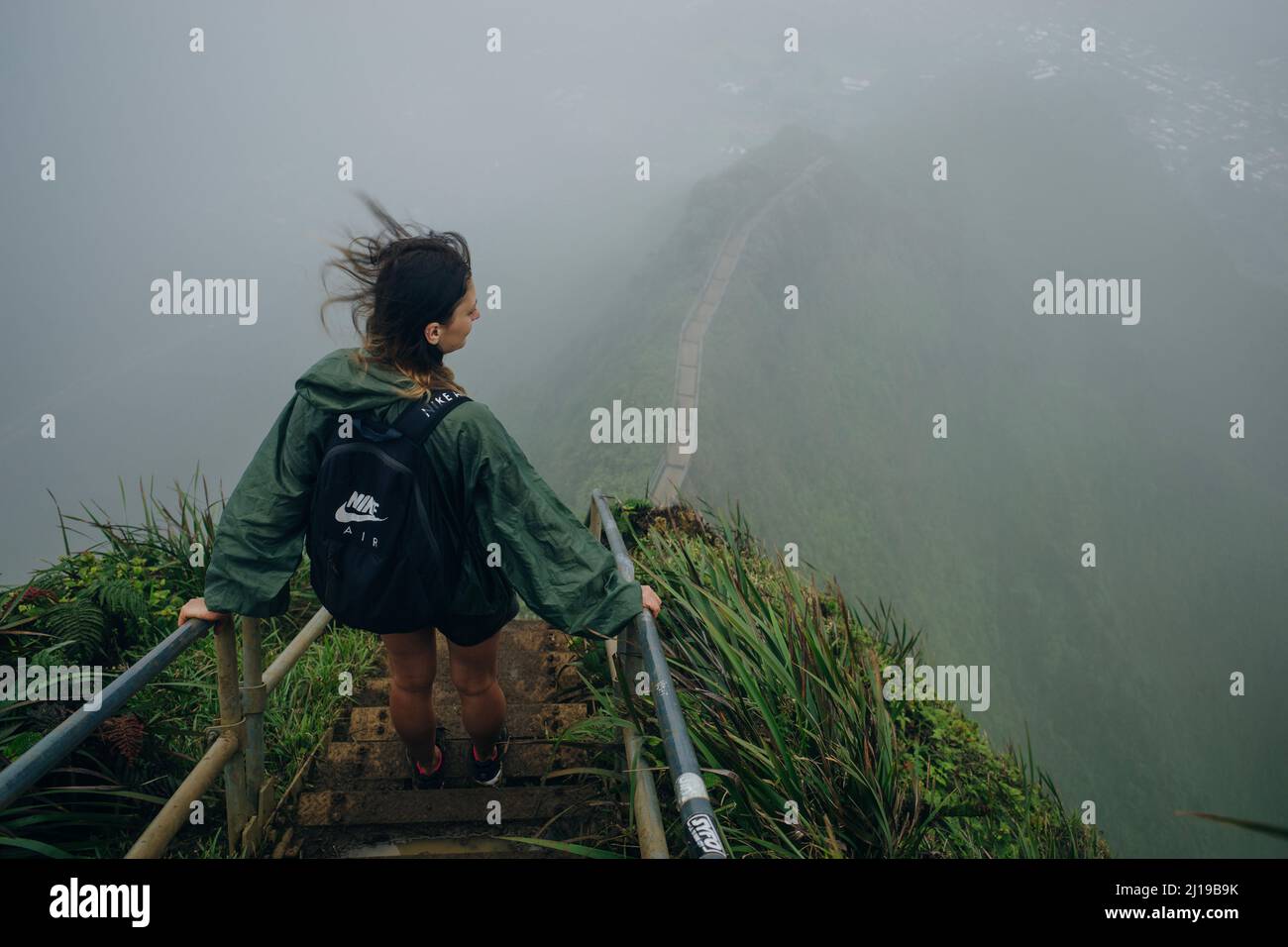 Stairway to heaven hawaii hi-res stock photography and images - Alamy