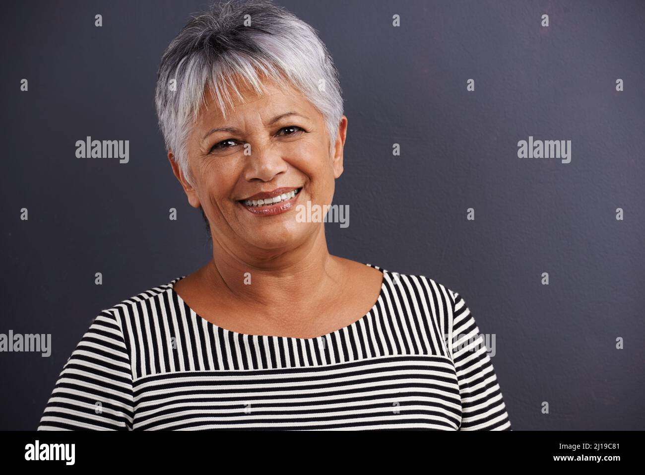 Studio portrait of a mature woman hi-res stock photography and images ...