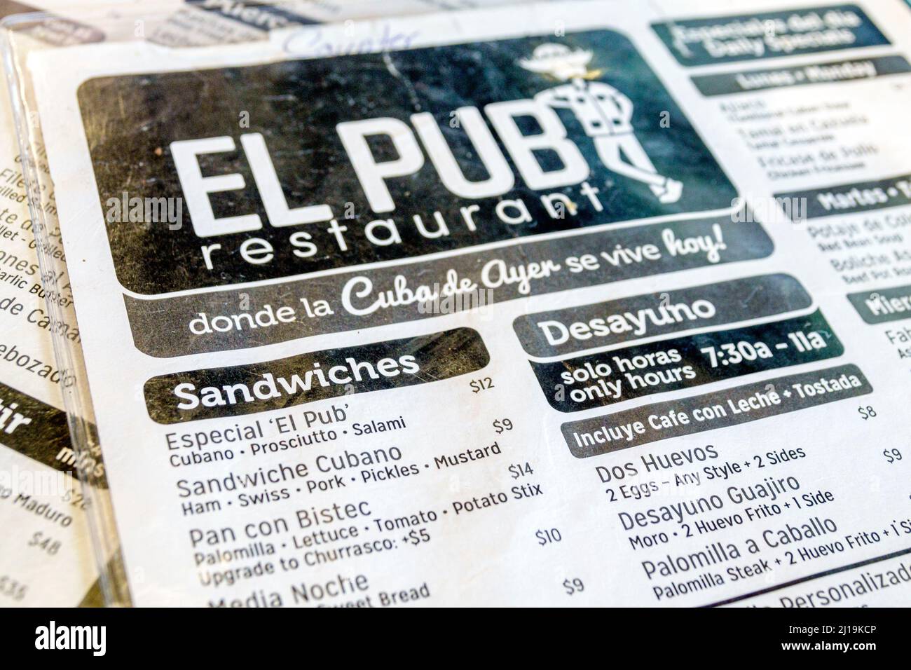 El pub restaurant inside interior menu spanish english bilingual