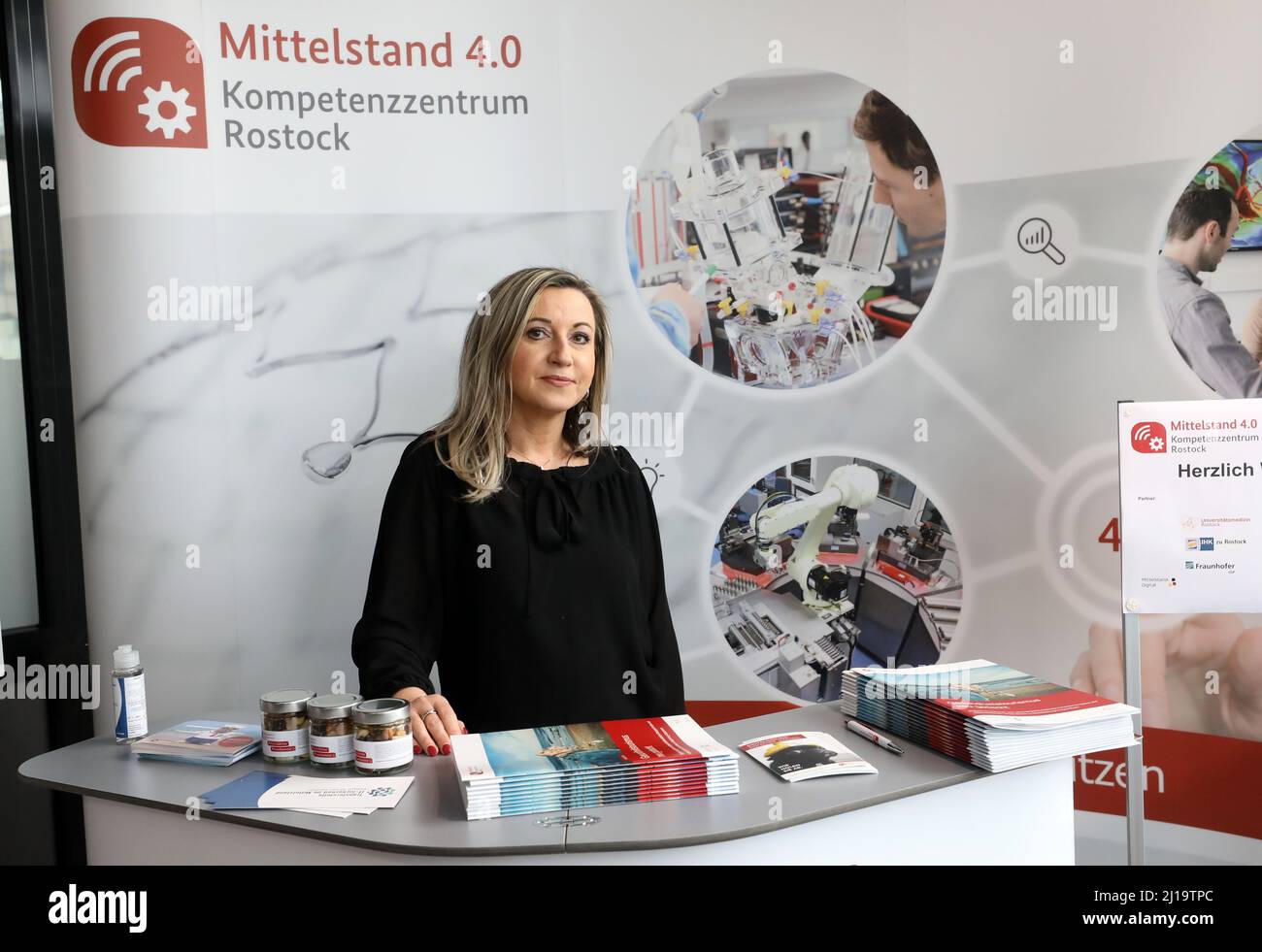 Rostock, Germany. 17th Mar, 2022. Silvia Rydlewicz, project manager, at the headquarters of the Mittelstand 4.0 Competence Center at Deutsche Med. A year ago, the Competence Center received funding of more than three million euros for two years. The center's experts accompany small and medium-sized enterprises from Mecklenburg-Vorpommern, such as medical practices, tourist facilities or production companies, in all areas of digitization. Credit: Bernd Wüstneck/dpa-Zentralbild/dpa/Alamy Live News Stock Photo