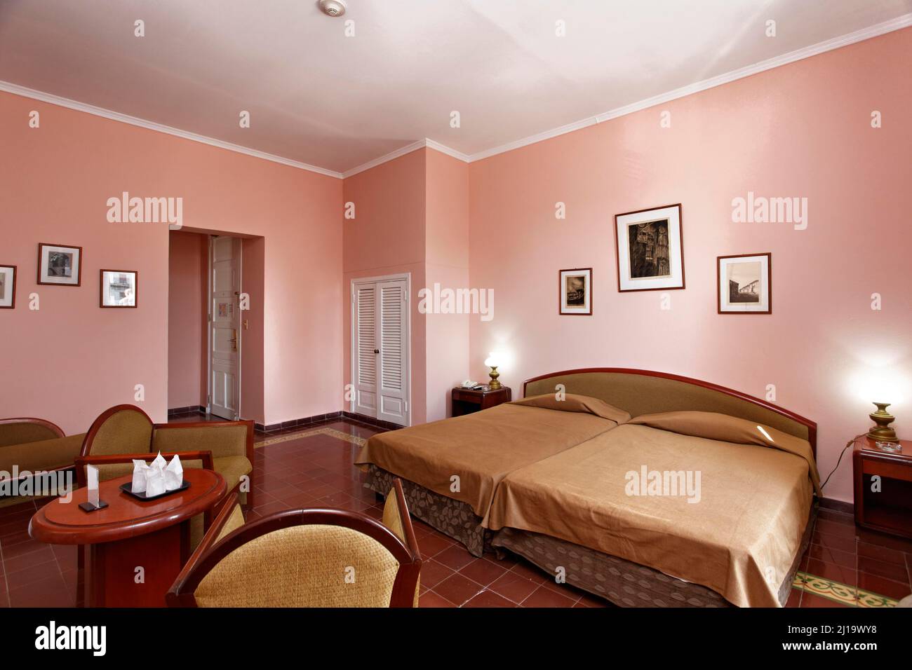 Rooms at Hotel Inglaterra, neoclassicism, oldest hotel in the city