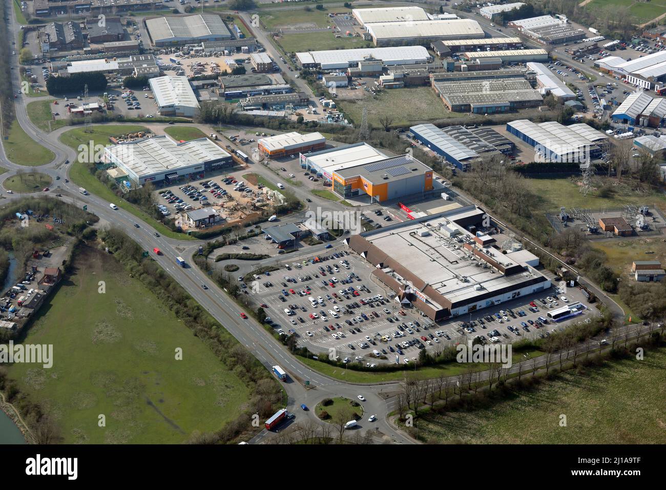aerial view of the Whitworth Way retail area of south Wellingborough, Northamptonshire (prominent retailers: Tesco, B&M, AMF Bowling) Stock Photo
