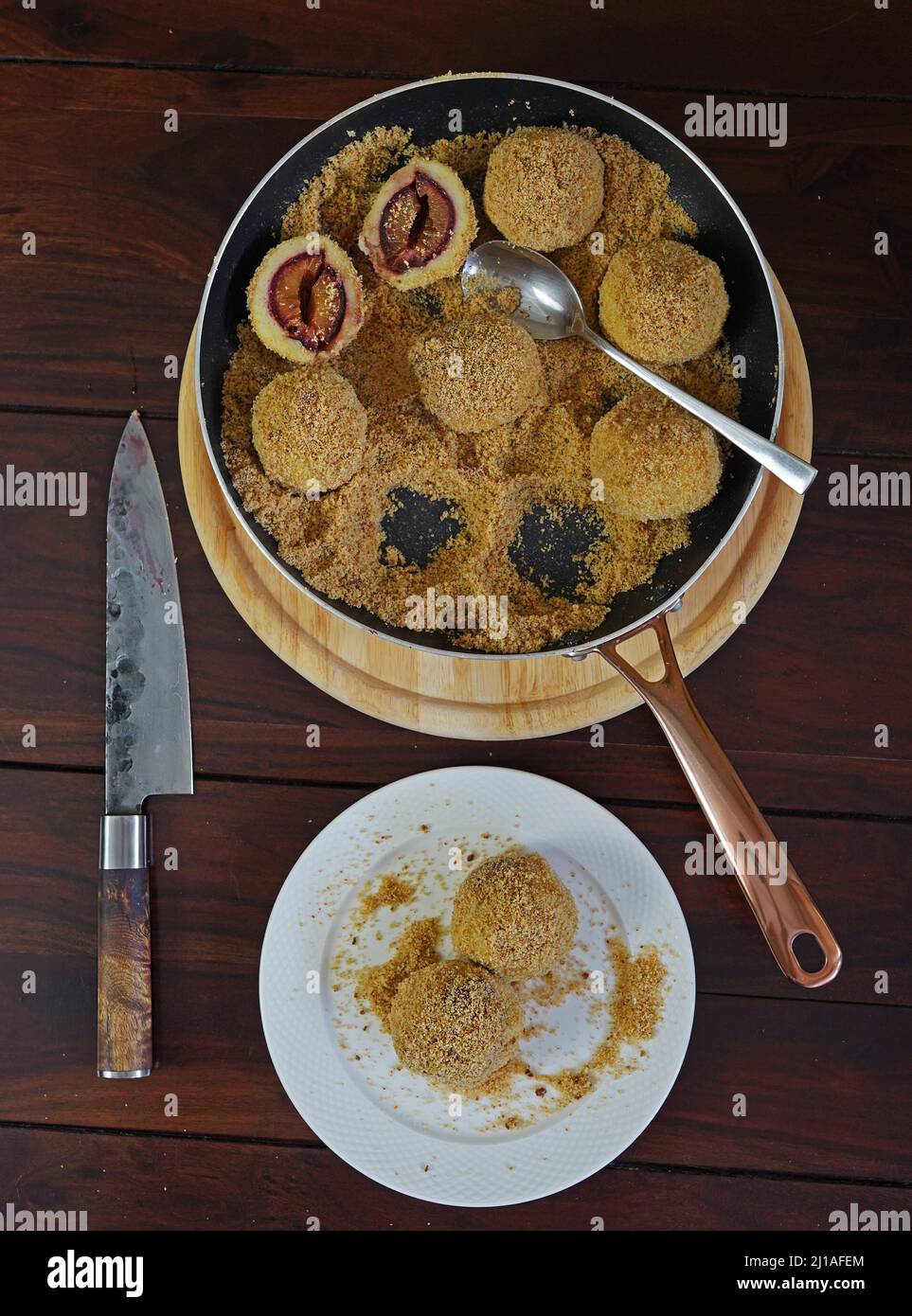 traditional chinese snack Muah Chee fulfilling snack made from simple