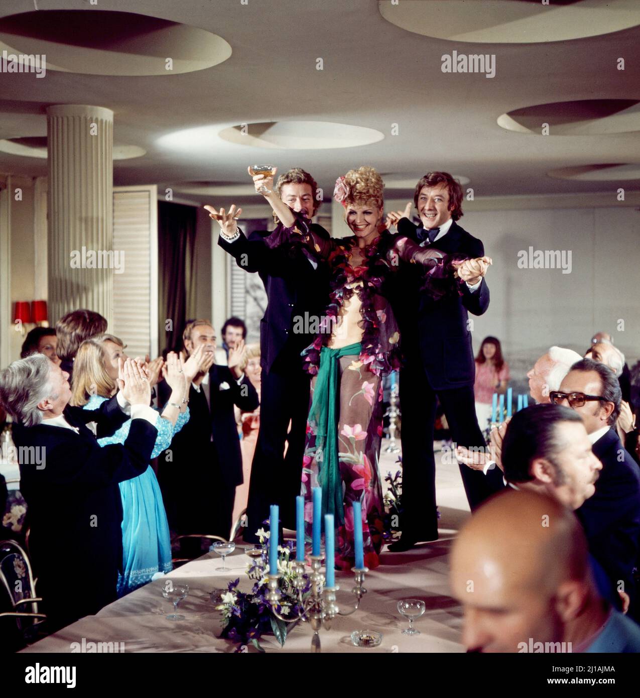 Hochzeitsnacht im Paradies, Fernsehfilm nach der Operette von Friedrich