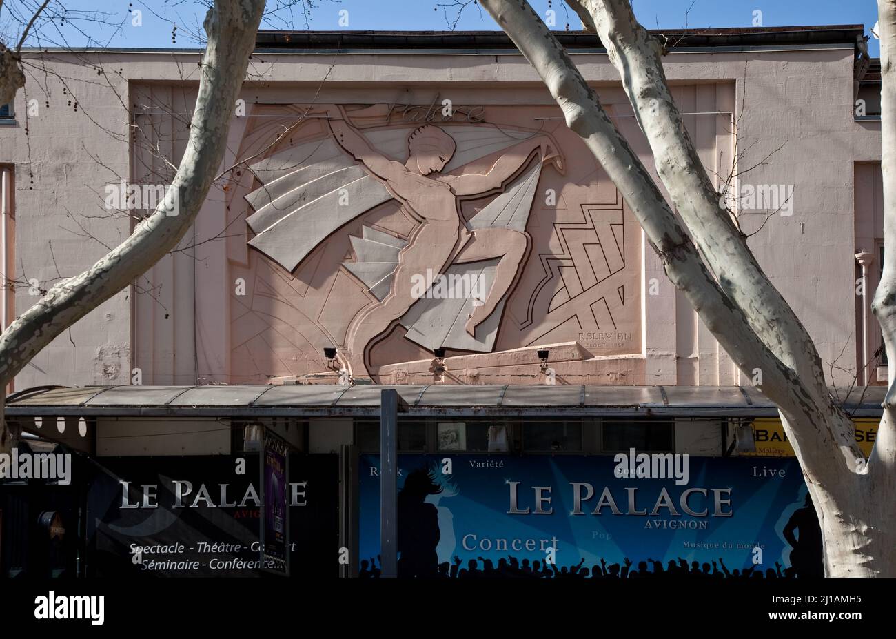 Frankr Avignon Veranstaltungshaus LE PALACE 59809 expressionistisches Stuckrelief 1928 von R Servien Stock Photo