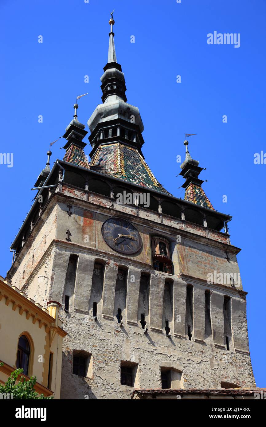Der Stundturm, Turnul cu Ceas, Sighisoara, Schäßburg, Saxoburgum, im Kreis Mures in Siebenbürgen, Rumänien. Ihr historisches Zentrum wurde 1999 zum Un Stock Photo