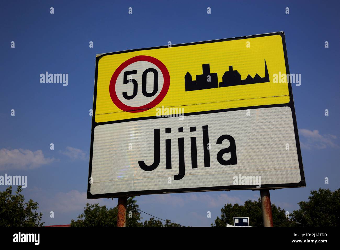 Ortsschild von Jijila bei Tulcea, Rumänien  /  Town sign of Jijila near Tulcea, Romania (Aufnahmedatum kann abweichen) Stock Photo