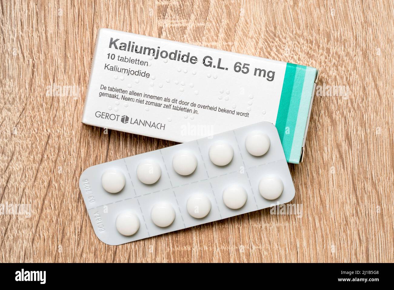 Kupiskis, Lithuania - March 2022:Kaliumjodid tablets for use in case of  nuclear accident or attack, if radioactive iodine would be released into  the a Stock Photo - Alamy