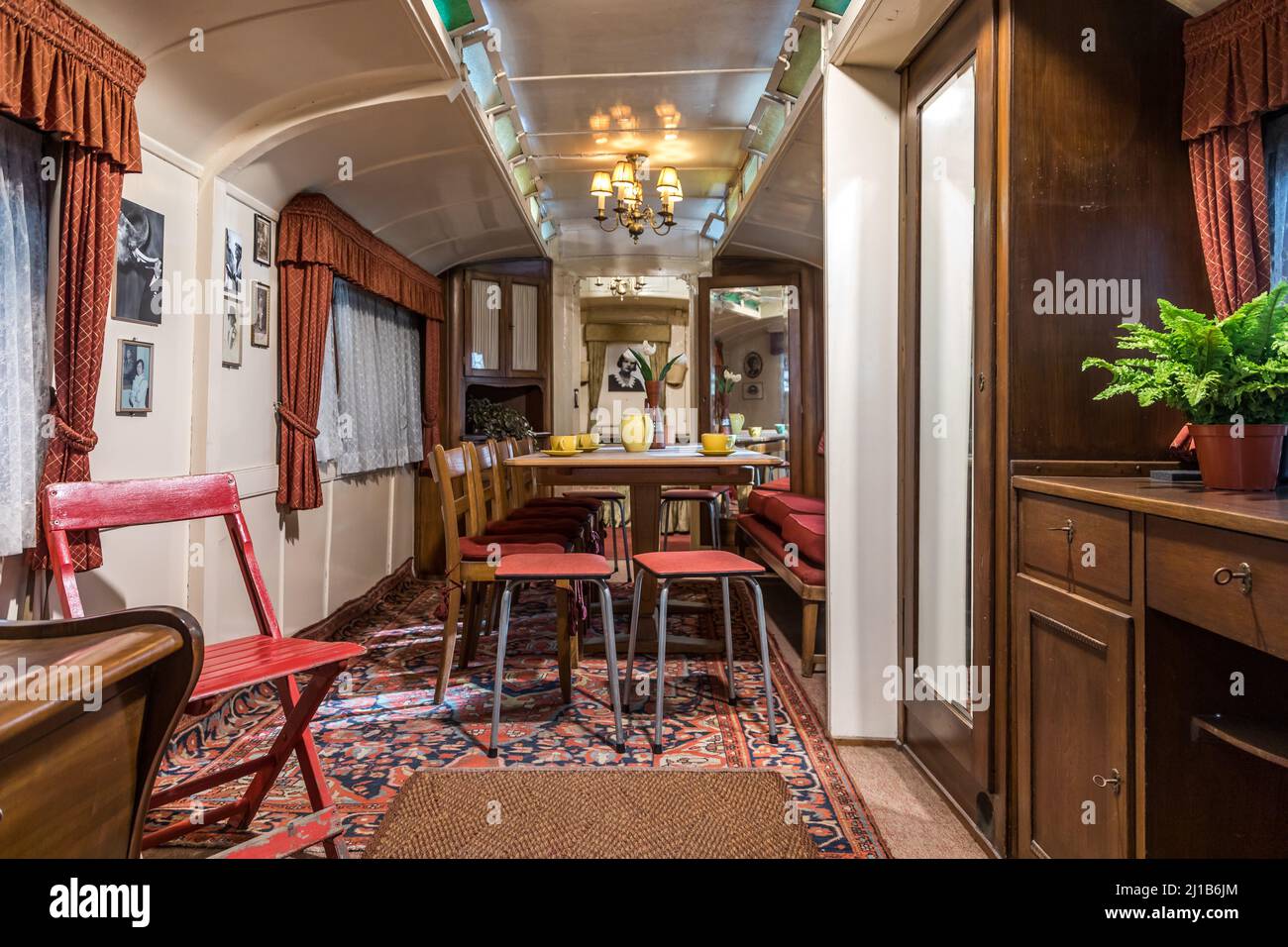 RAILWAY CARRIAGE CONVERTED INTO A CARAVAN FOR THE KNIE CIRCUS AND USED BETWEEN 1919 AND 1974, PAVILION DEDICATED TO THE HISTORY OF THE TRAIN, VERKEHRSHAUS DES SCHWEIZ, LUCERNE, CANTON OF LUCERNE, SWITZERLAND Stock Photo