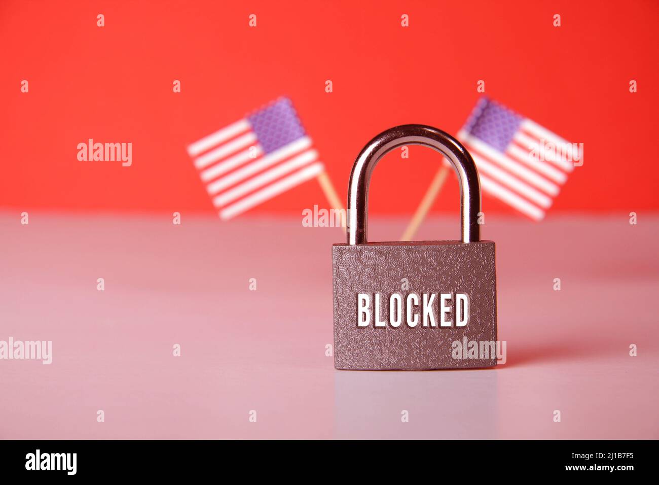 closed-padlock-with-blocking-inscription-closed-borders-of-countries