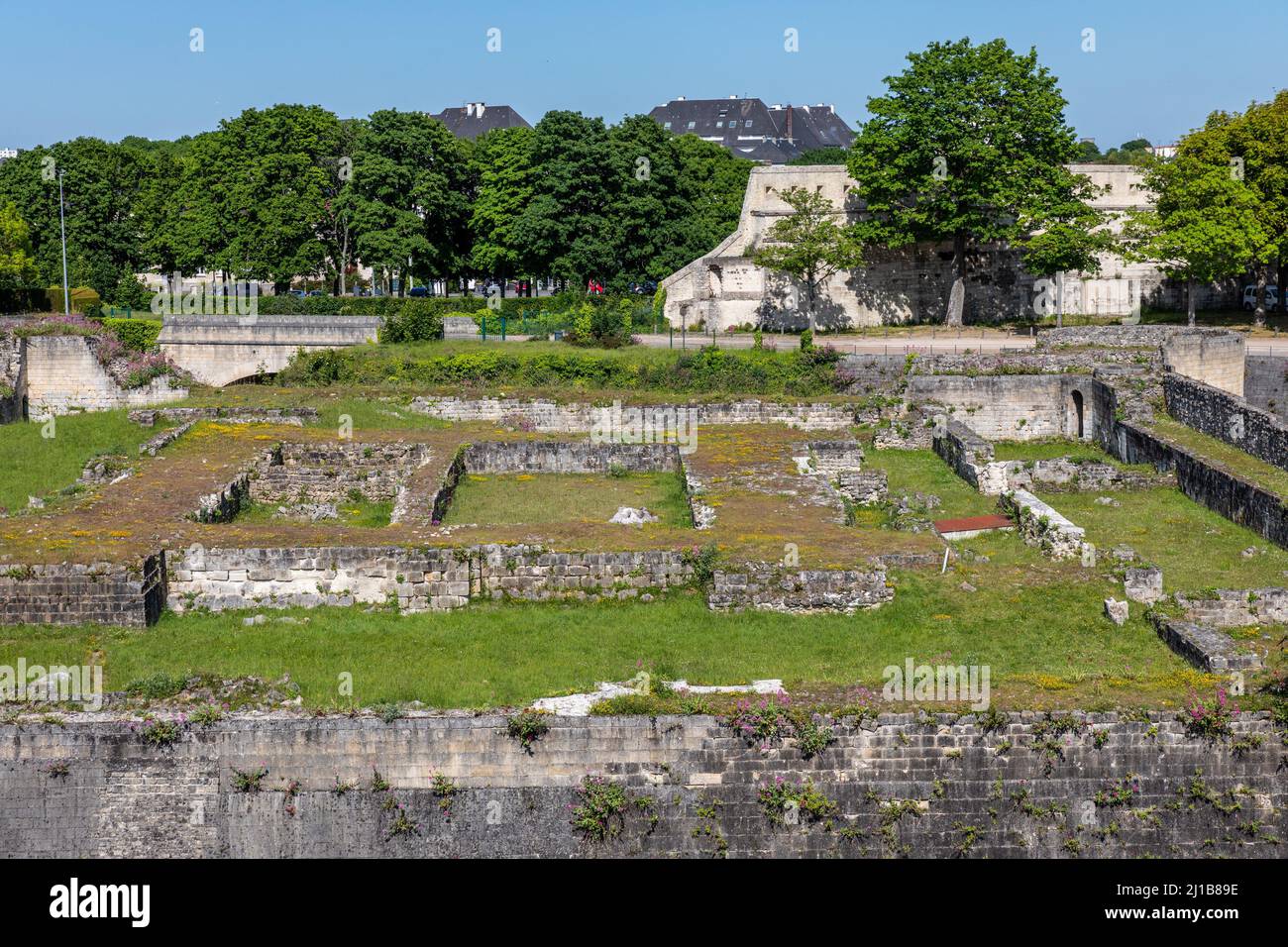 FORMER KEEP, THE CASTLE OF CAEN BUILT AROUND 1060 (11TH CENTURY) BY WILLIAM THE CONQUEROR, RESIDENCE OF THE DUKES OF NORMANDY, NORMANDY, FRANCE Stock Photo