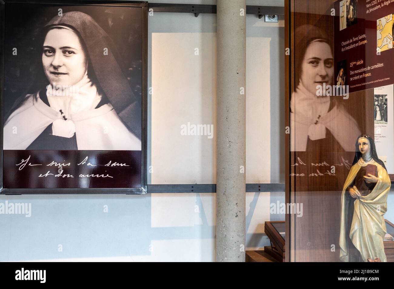 Therese of lisieux black and white hi-res stock photography and images ...