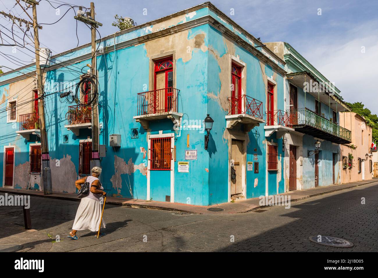 COLORFUL HOUSE, COLONIAL QUARTER LISTED AS A WORLD HERITAGE SITE BY UNESCO, SANTO DOMINGO, DOMINICAN REPUBLIC Stock Photo