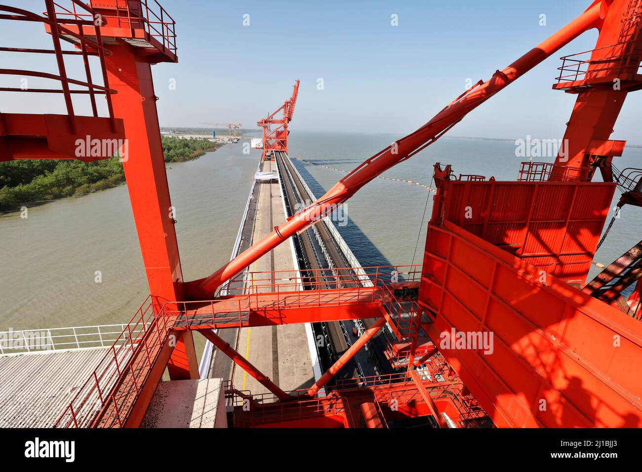 Coal plant bangladesh hires stock photography and images Alamy