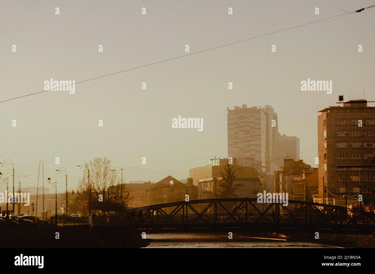 Cityscape wallpaper hi-res stock photography and images - Alamy