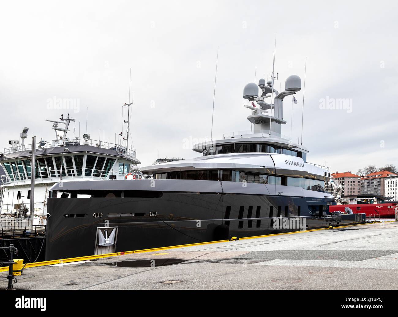 Motor yacht Kiss - Feadship - Yacht Harbour