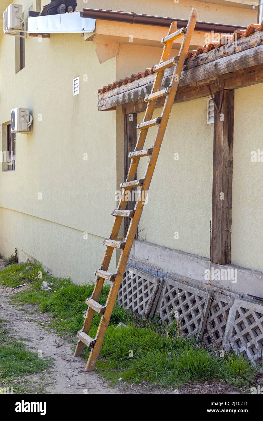 Wooden Ladder at House Wall Cabin Exterior Stock Photo - Alamy