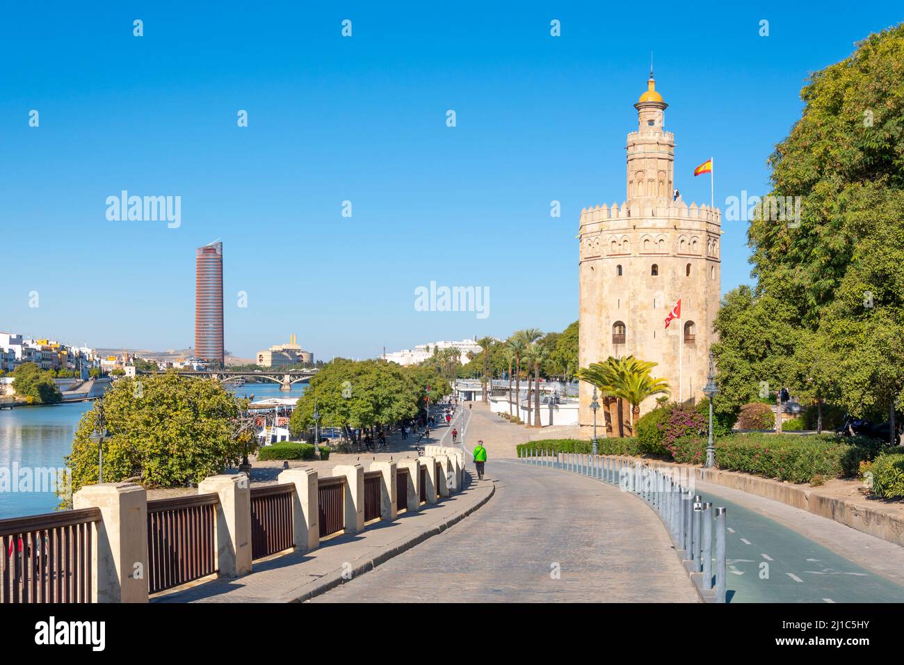 Sevilla tower hi-res stock photography and images - Alamy