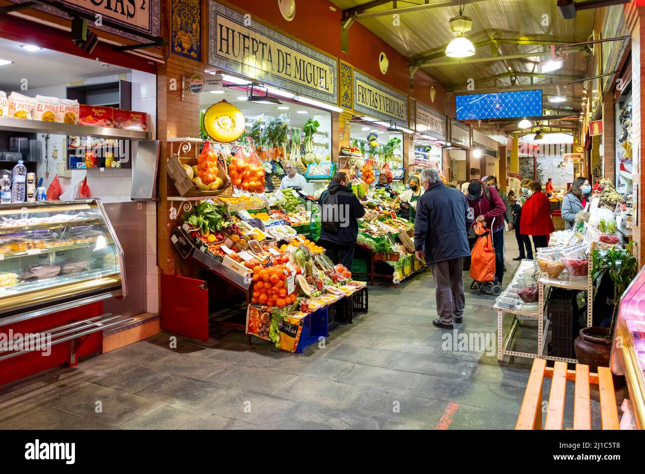 Spain seville triana mercado hi-res stock photography and images - Alamy
