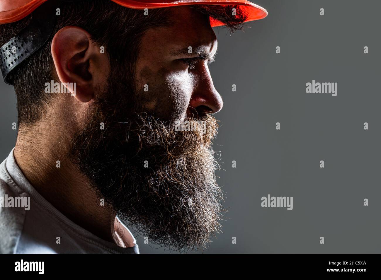 Builder hard hat man hi-res stock photography and images - Page 4