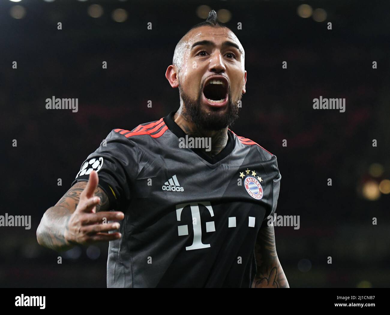 Bayern munich players celebrate after the game hi-res stock photography and  images - Page 2 - Alamy