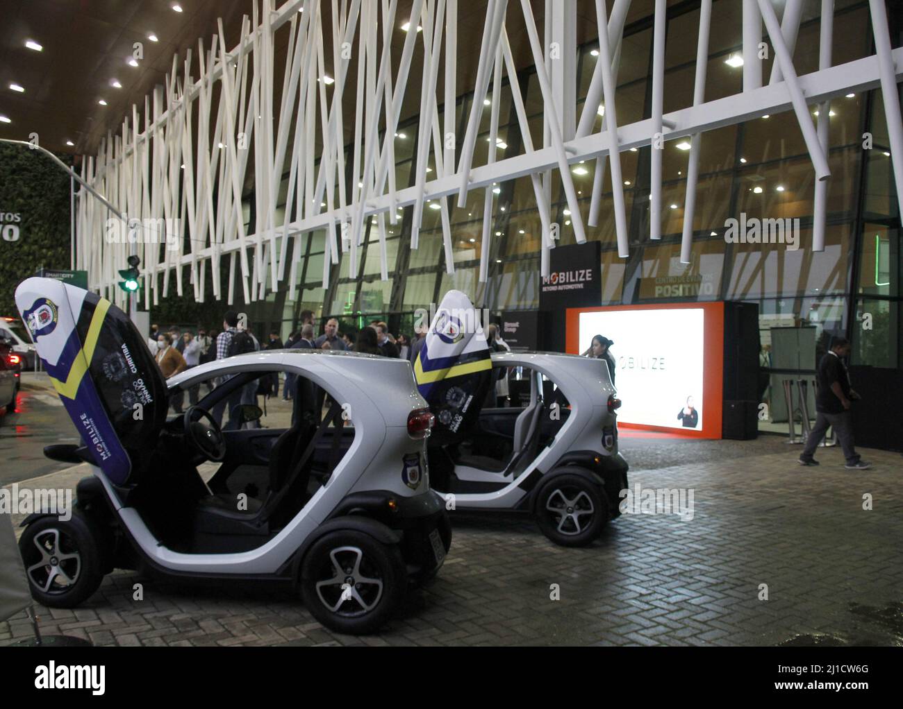 Curitiba, Parana, Brasil. 24th Mar, 2022. (INT) Curitiba Municipal Guard receives 100% electric cars. March 24, 2022, Curitiba, Parana, Brazil: Two 100% electric vehicles, model Renault Twizy, are delivered to the Municipal Guard of Curitiba, city of Parana state, on Thursday (24). With sustainable technology, the car is one of the innovative products featured in the third edition of Smart City Expo Curitiba, the Brazilian version of the biggest smart cities event in the world. (Credit Image: © Edson De Souza/TheNEWS2 via ZUMA Press Wire) Stock Photo