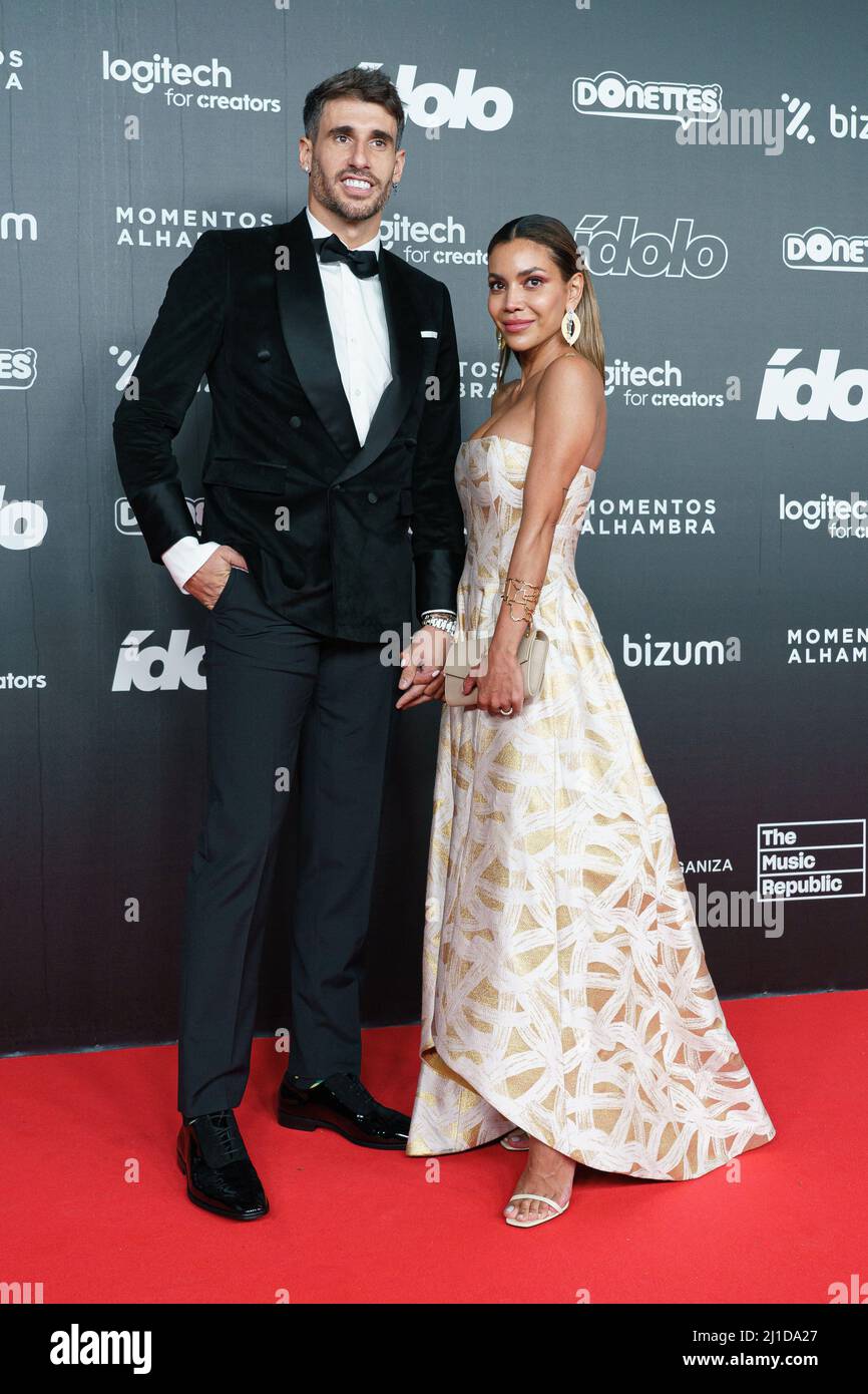 Madrid, Spain. 24th Mar, 2022. Javi Martínez (L) and Aline Brum (R) attend the photocall of the Idolo Awards at the Rialto theater in Madrid. Credit: SOPA Images Limited/Alamy Live News Stock Photo