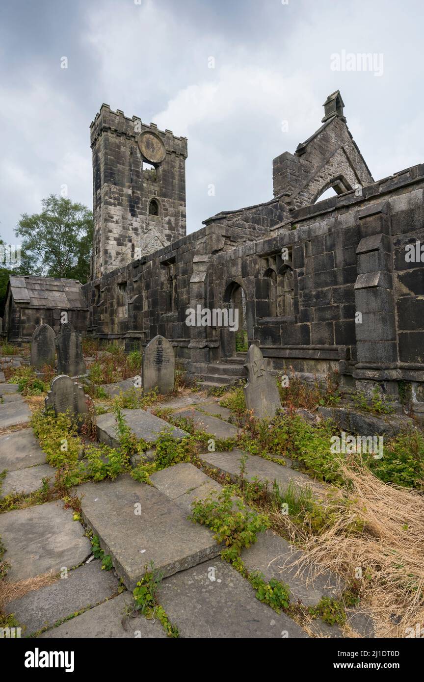 The abandoned church of St Thomas the Apostle in Heptonstall, Yorkshire, England Stock Photo
