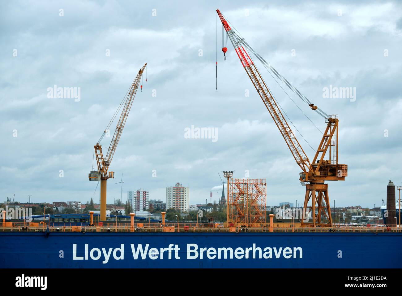 04.11.2021, Germany, Bremen, Bremerhaven - Lloyd Werft Bremerhaven GmbH, belongs to the Chinese Genting Group, filed for insolvency with MV-Werften in Stock Photo