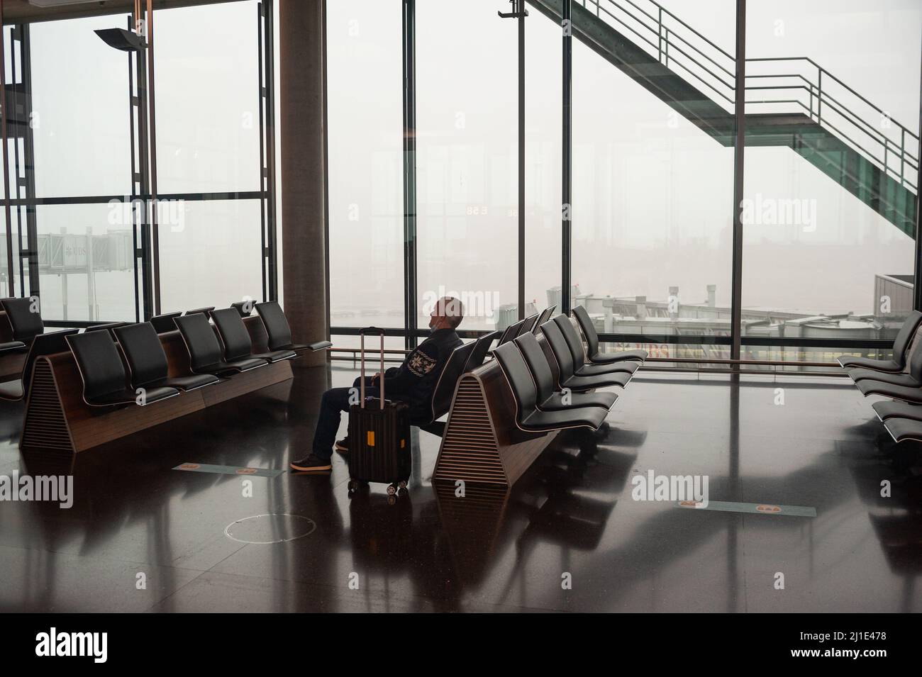 Zurich airport terminal inside hi-res stock photography and images - Alamy