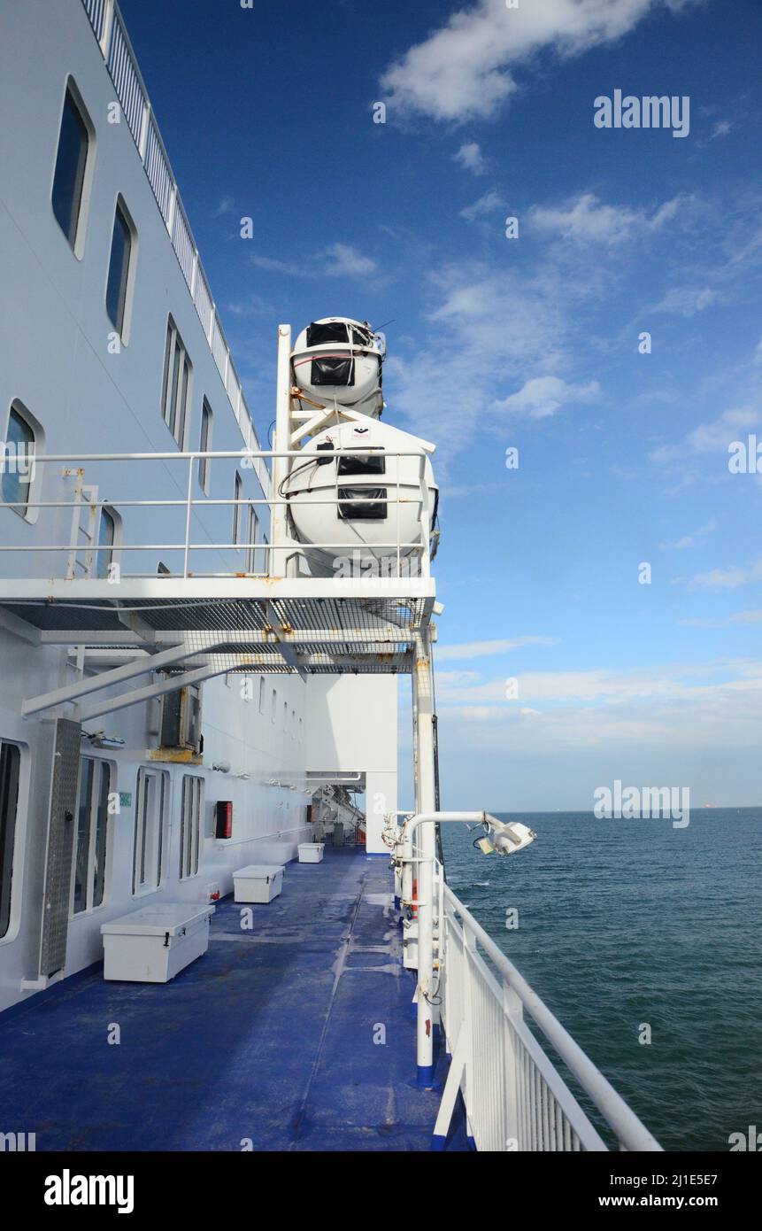 P&O ferry, England to France ferry in the English Channel Stock Photo ...