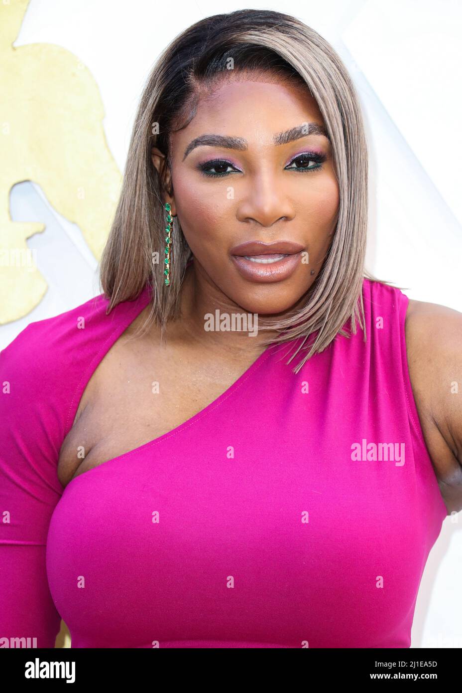 Beverly Hills, United States. 25th Mar, 2022. BEVERLY HILLS, LOS ANGELES, CALIFORNIA, USA - MARCH 24: American tennis player Serena Williams wearing a dress from her S by Serena collection arrives at the 2022 15th Annual ESSENCE Black Women In Hollywood Awards Luncheon Anniversary Highlighting 'The Black Cinematic Universe' held at the Beverly Wilshire Four Seasons Hotel on March 24, 2022 in Beverly Hills, Los Angeles, California, United States. (Photo by Xavier Collin/Image Press Agency/Sipa USA) Credit: Sipa USA/Alamy Live News Stock Photo