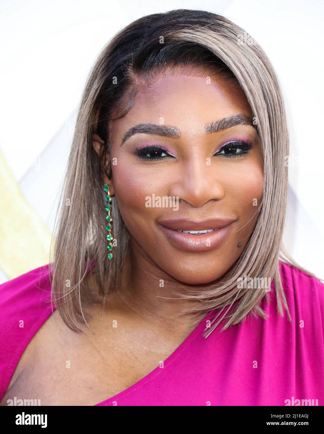 Beverly Hills, United States. 25th Mar, 2022. BEVERLY HILLS, LOS ANGELES, CALIFORNIA, USA - MARCH 24: American tennis player Serena Williams wearing a dress from her S by Serena collection arrives at the 2022 15th Annual ESSENCE Black Women In Hollywood Awards Luncheon Anniversary Highlighting 'The Black Cinematic Universe' held at the Beverly Wilshire Four Seasons Hotel on March 24, 2022 in Beverly Hills, Los Angeles, California, United States. (Photo by Xavier Collin/Image Press Agency/Sipa USA) Credit: Sipa USA/Alamy Live News Stock Photo