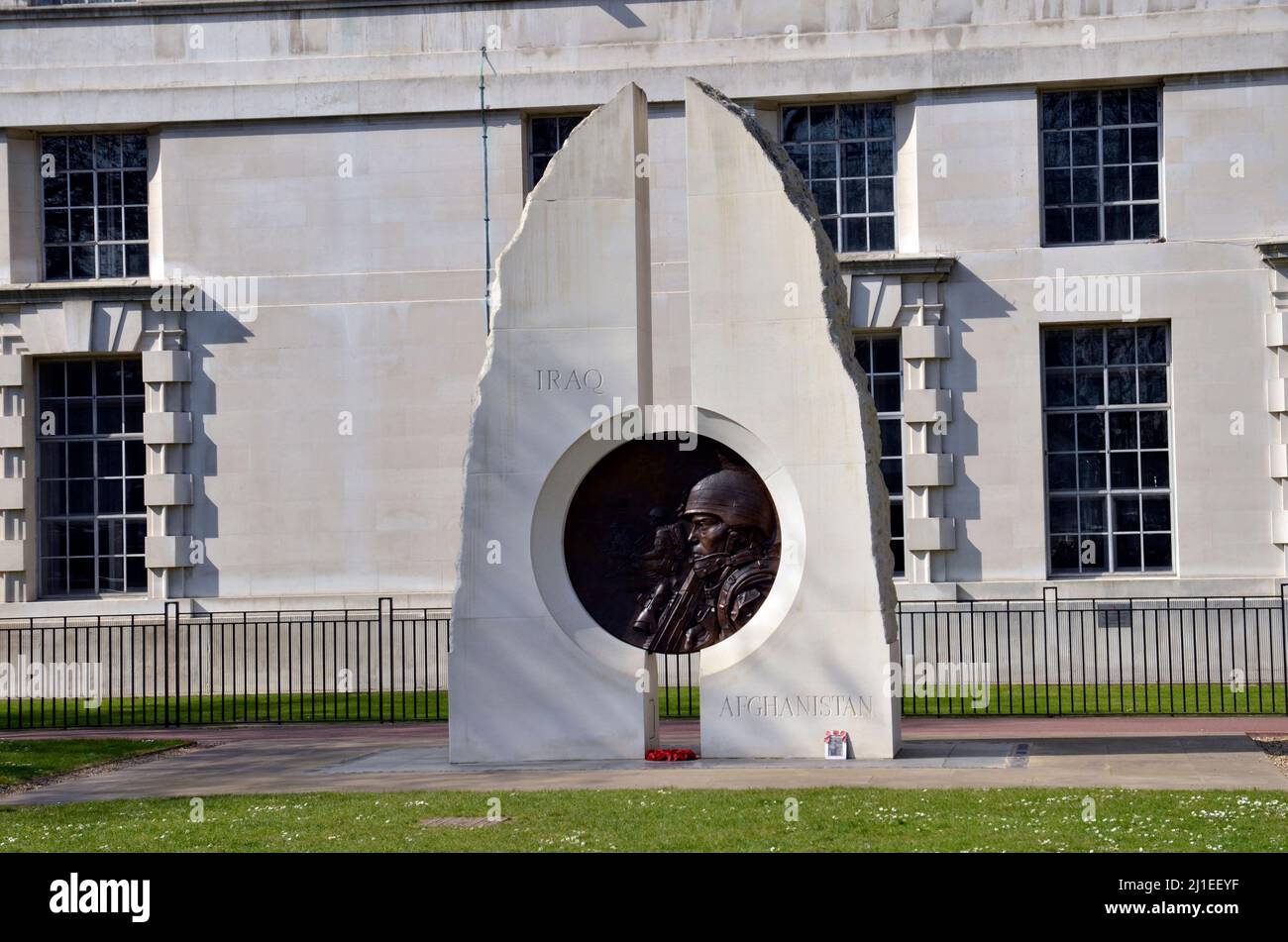A memorial to the Iraq and Afghanistan conflicts in the gardens of the Ministry of Defence in Westminster,, London Stock Photo