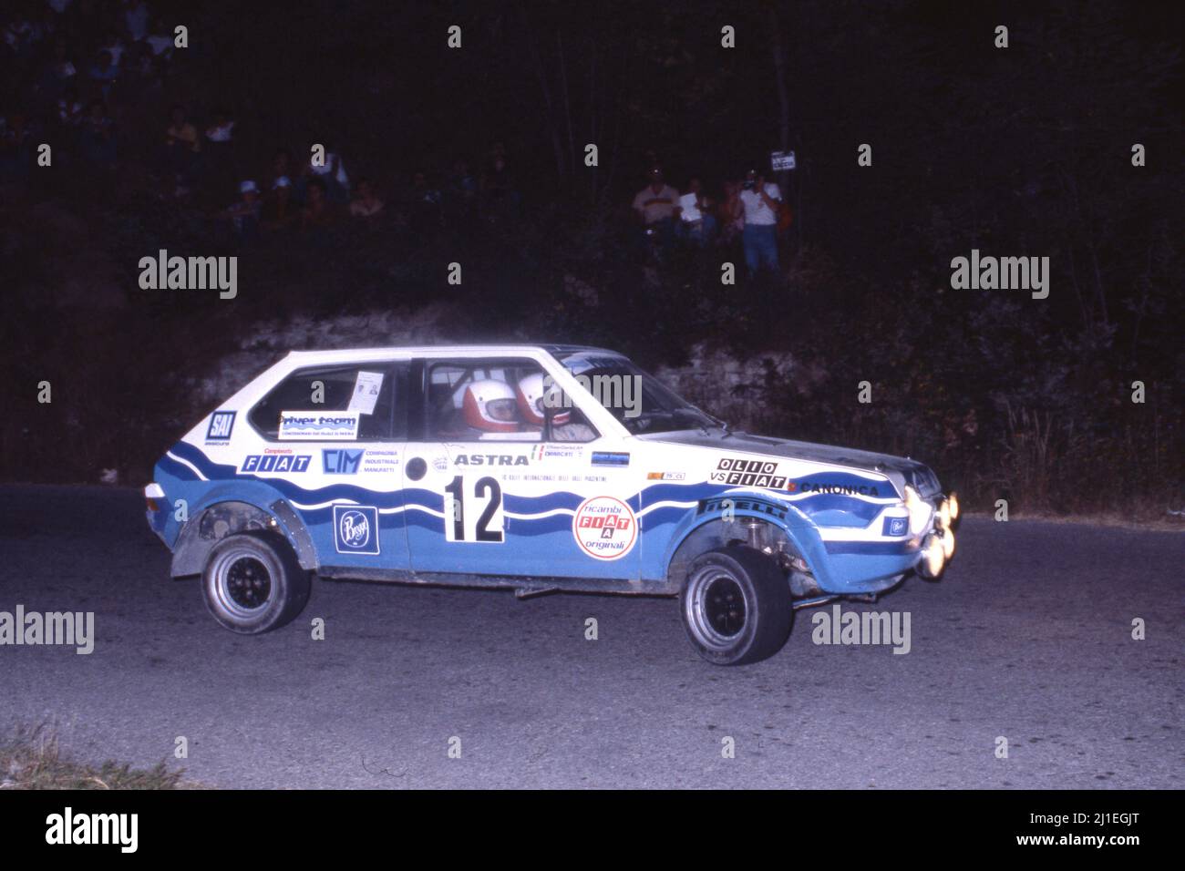 We're ready for the match 😂😂 But which team is this? 😂 📸 Nasboi Mini  Skirt 😂😂, image size:1300x956