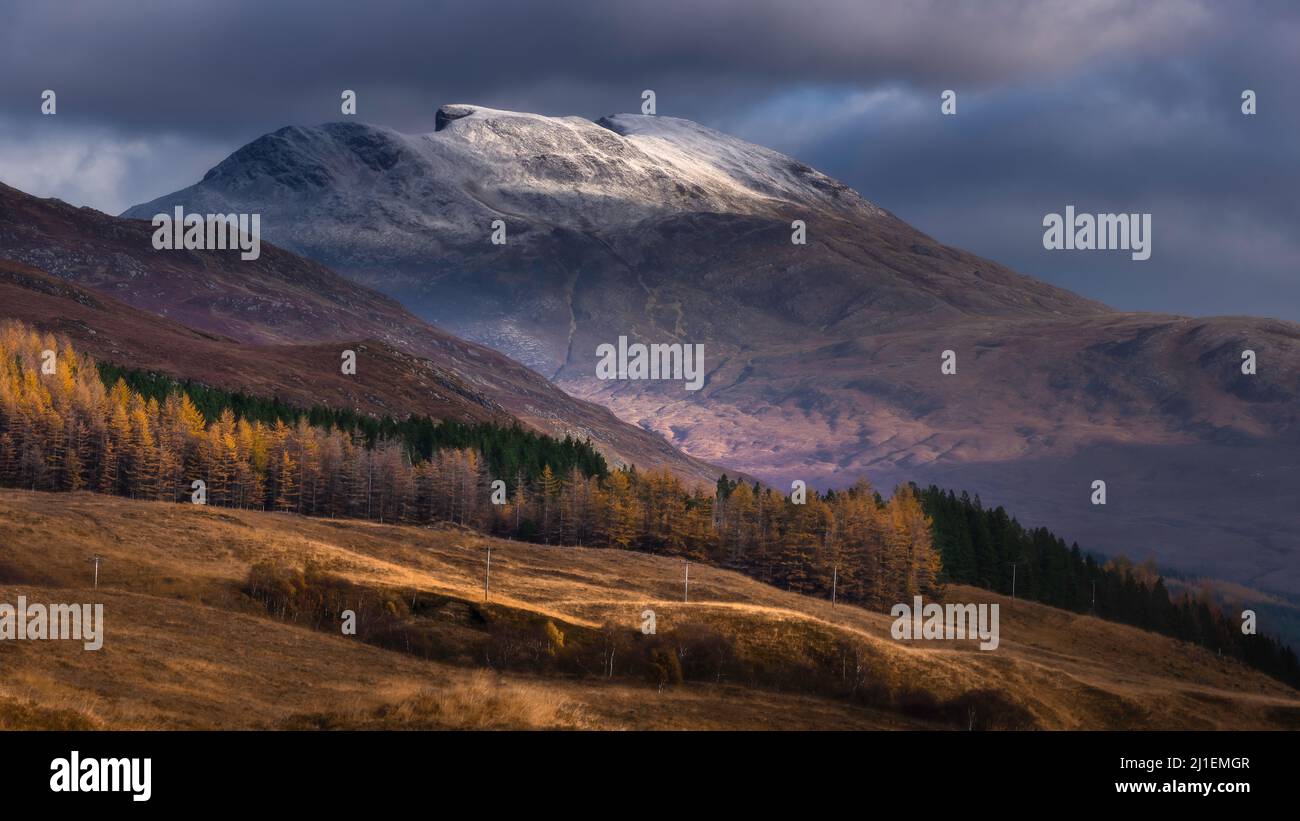 Snowcapped mountain peak in Scottish Highlands, in autumn.Beautiful landscape scenery in Scotland. Stock Photo