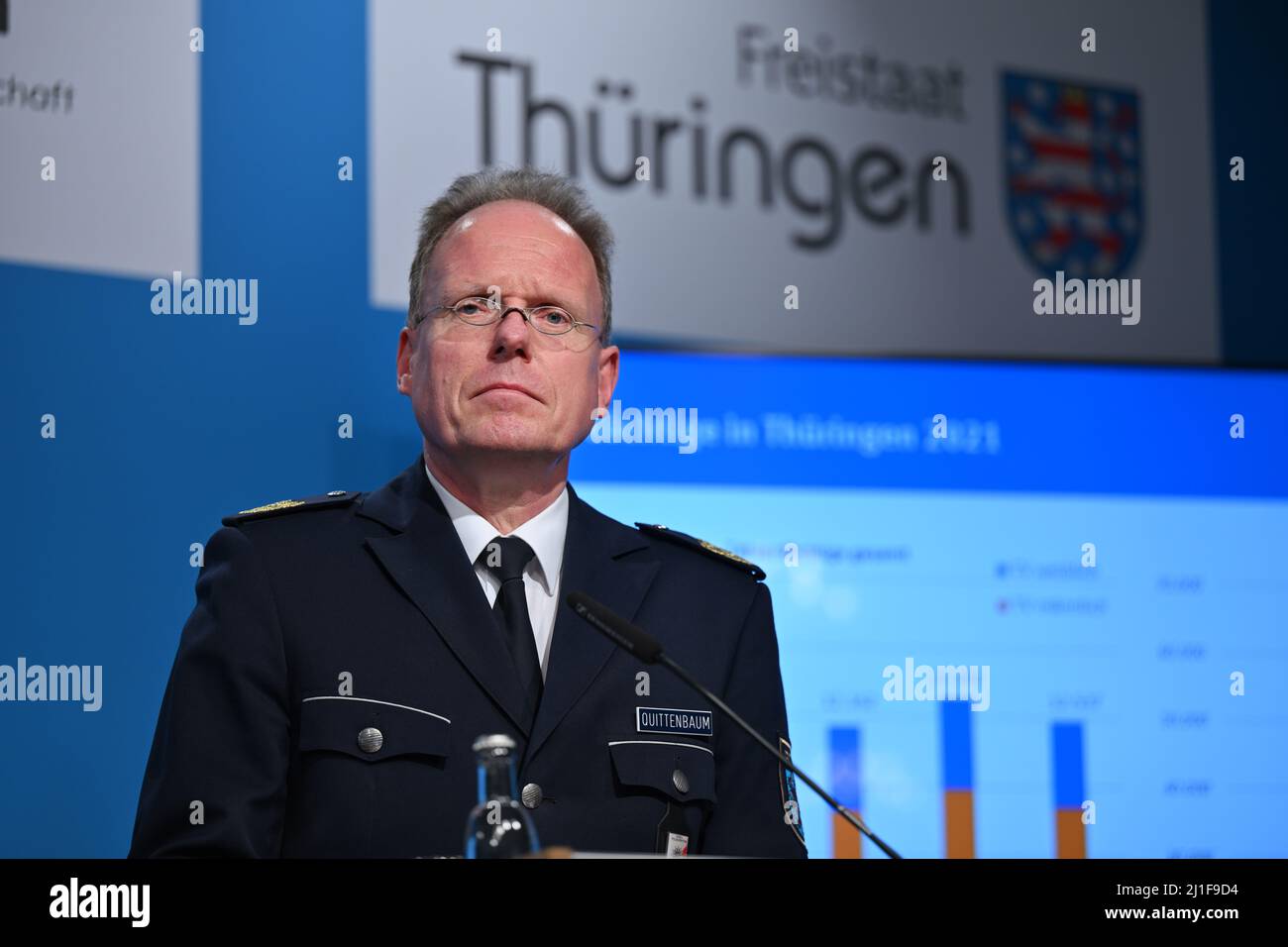 Erfurt, Germany. 25th Mar, 2022. Thomas Quittenbaum, vice president of the state police department, at a press conference to present the police crime statistics for 2021. The number of crimes recorded by the police in Thuringia fell in the Corona year 2021 to the second-lowest level since the survey began in 1993. Only in 2019 were fewer offenses recorded. Credit: Martin Schutt/dpa-Zentralbild/dpa/Alamy Live News Stock Photo