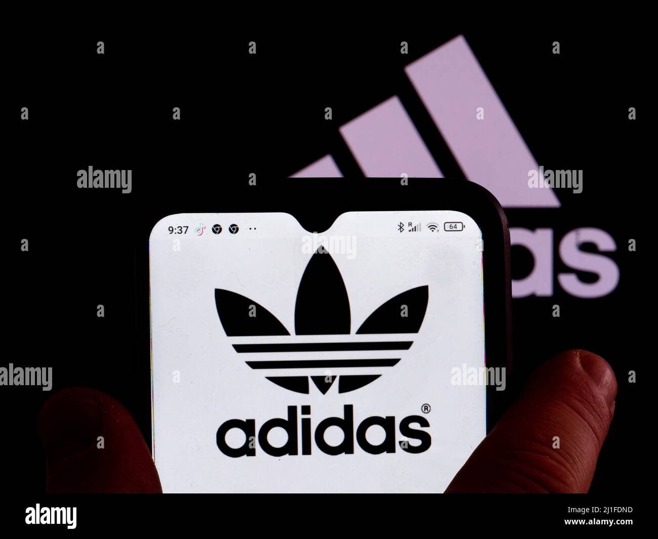 Adidas store logo news