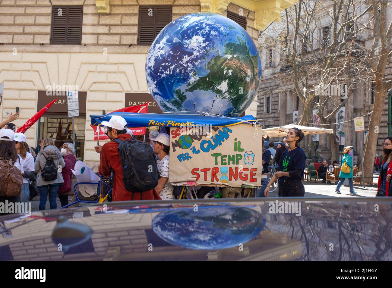Rome, Italy. 25th Mar, 2022. Demonstration organized in Rome by FridaysForFuture movement for Global Climate Strike (Credit Image: © Matteo Nardone/Pacific Press via ZUMA Press Wire) Stock Photo