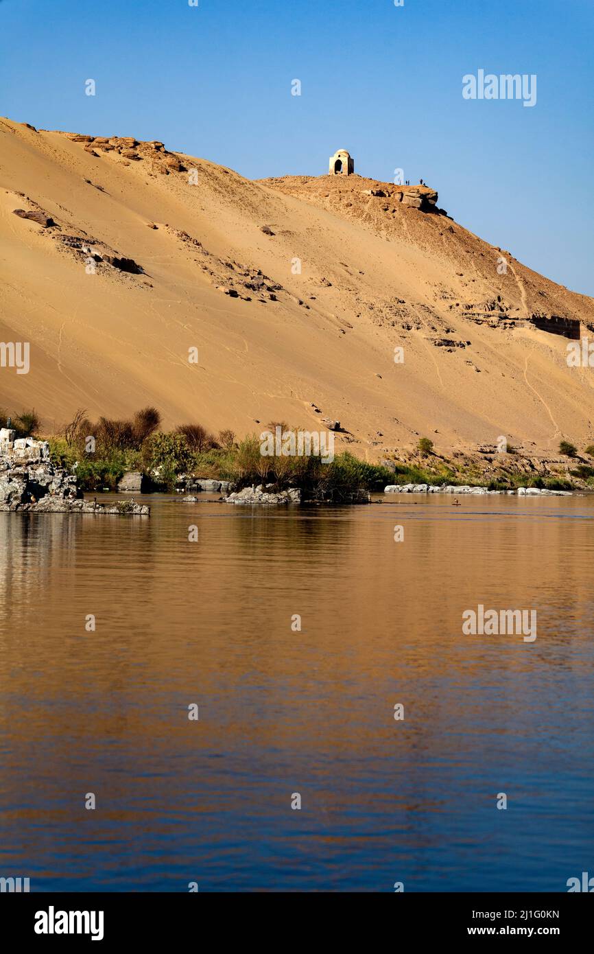 Qubbet el-Hawa hilltop shrine on the west bank of the Nile in Aswan, Egypt Stock Photo