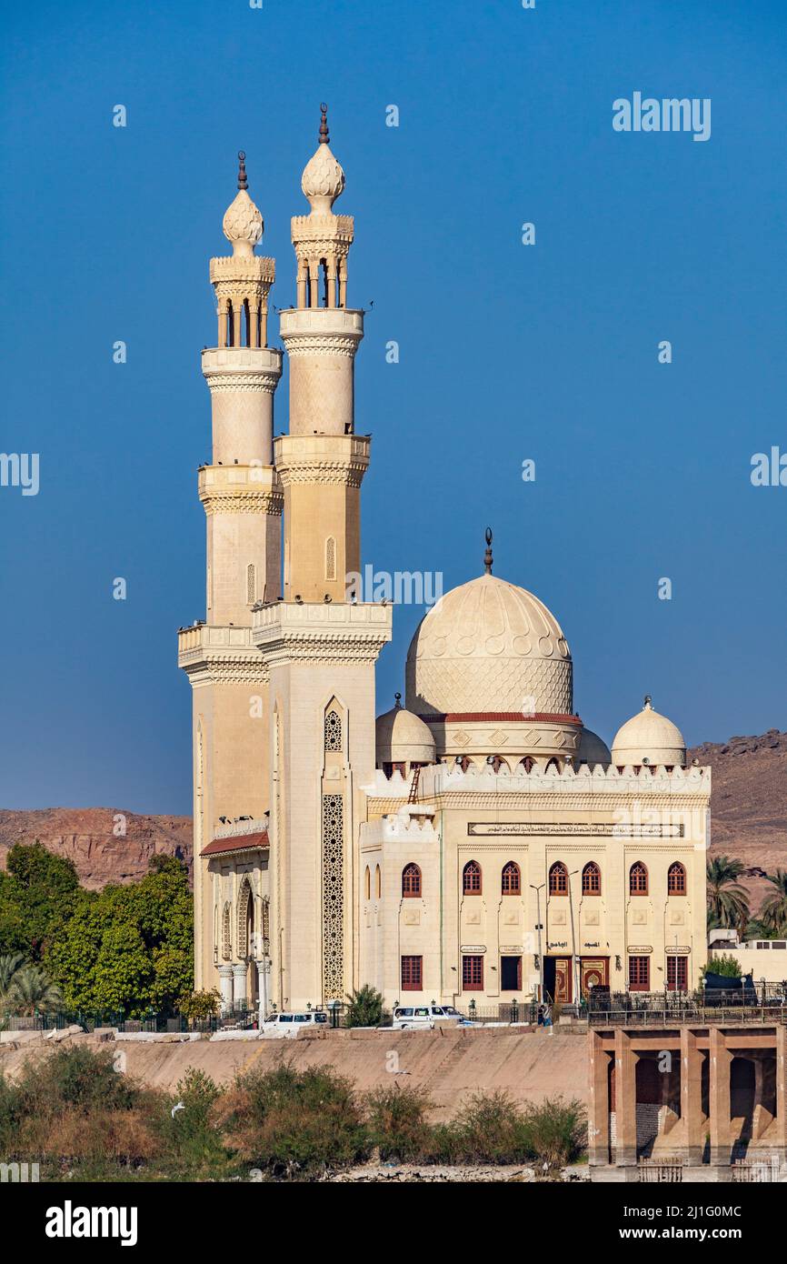 Jami Mosque (al masjid al jamia) on the east bank of the Nile in Aswan, Egypt Stock Photo
