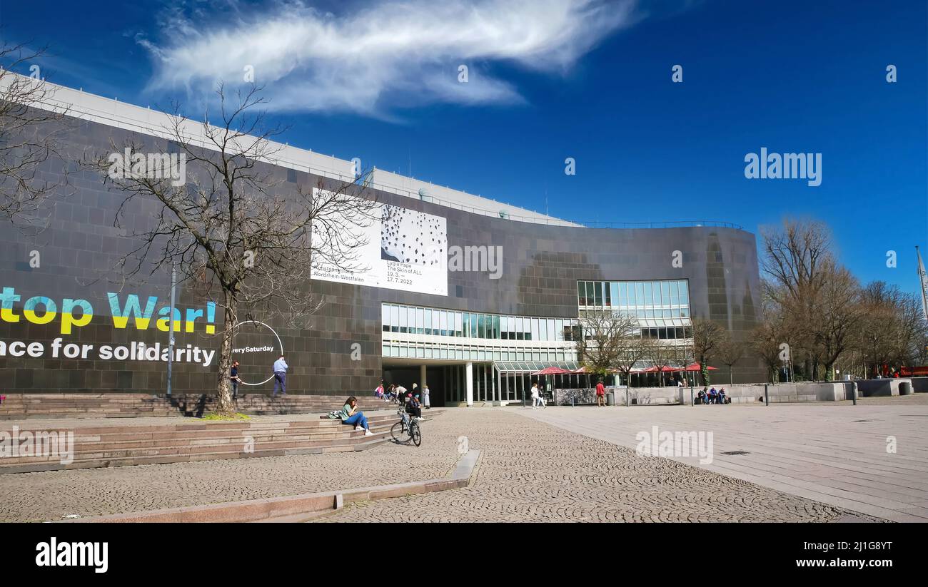 Düsseldorf (K20 Kunstsammlung), Germany - March 23. 2022: View on modern museum building with sign of solidarity for ukrainians Stock Photo