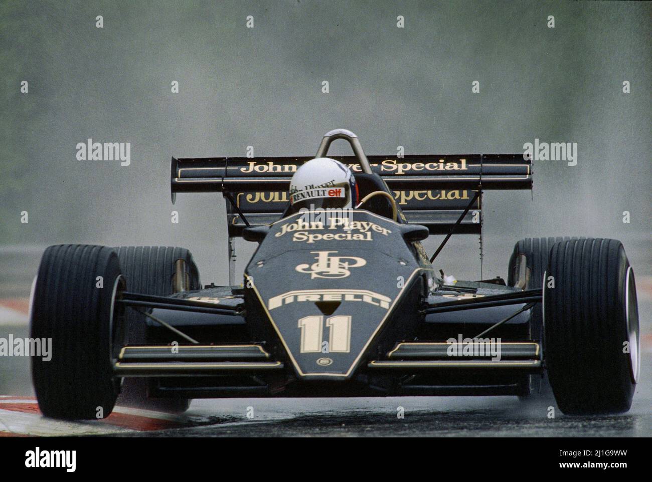 Elio de Angelis (ITA) Lotus 93T Renault Stock Photo - Alamy