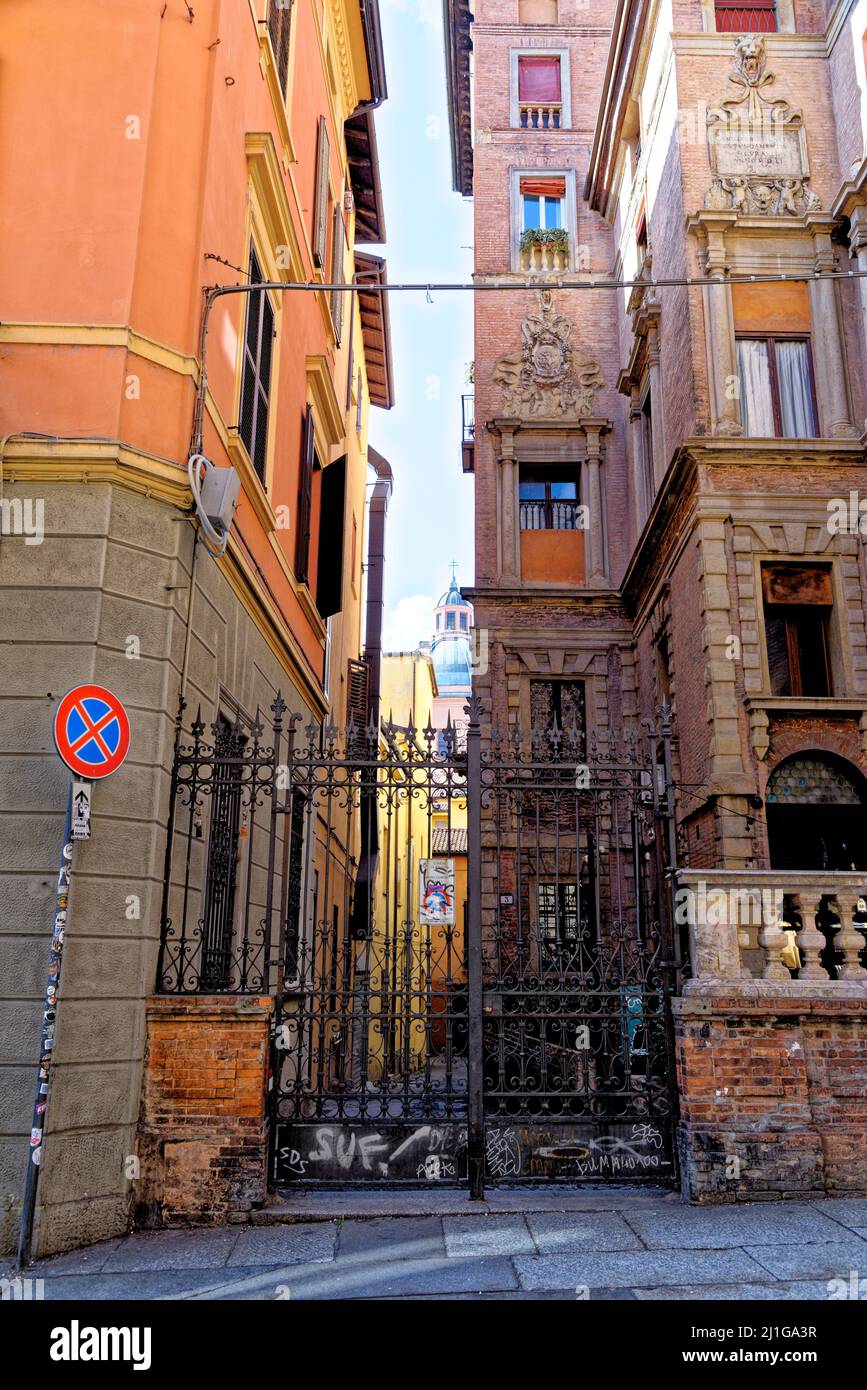 Bologna old town. View of a street scene in the old town (Centro Storico) area of Bologna, Italy