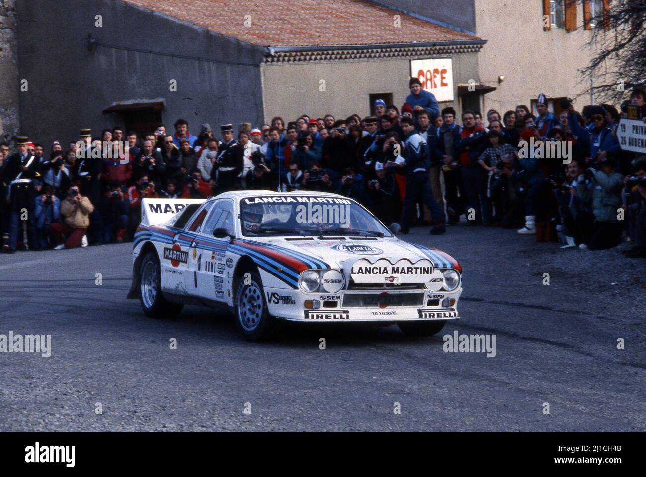 Walter Rohrl (GER) Christian Geistdorfer (GER) Lancia Rally 037 GrB ...