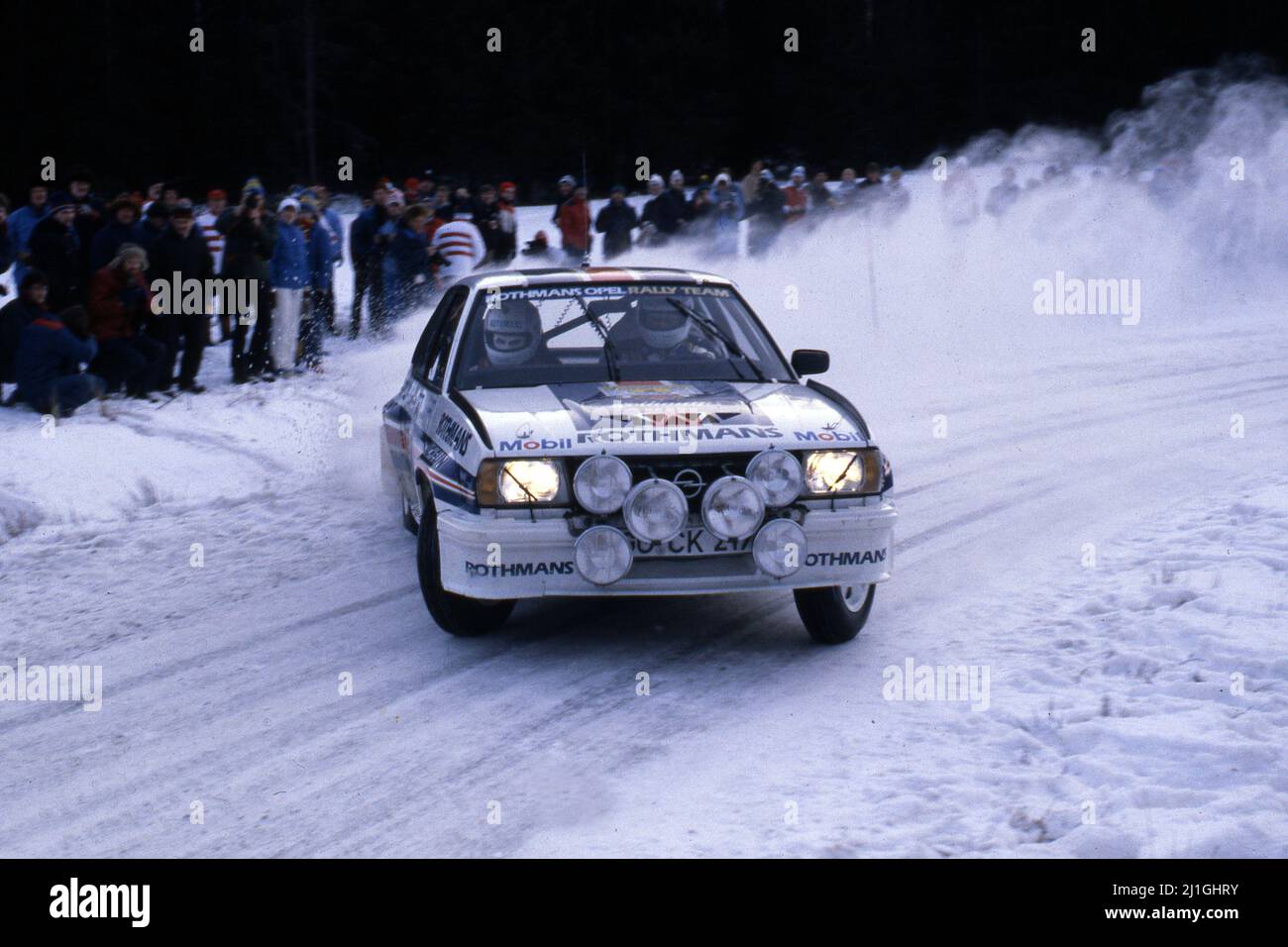 Ari Vatanen (FIN) Terry Harryman (GBR) Opel Ascona 400 GrB Rothmans ...
