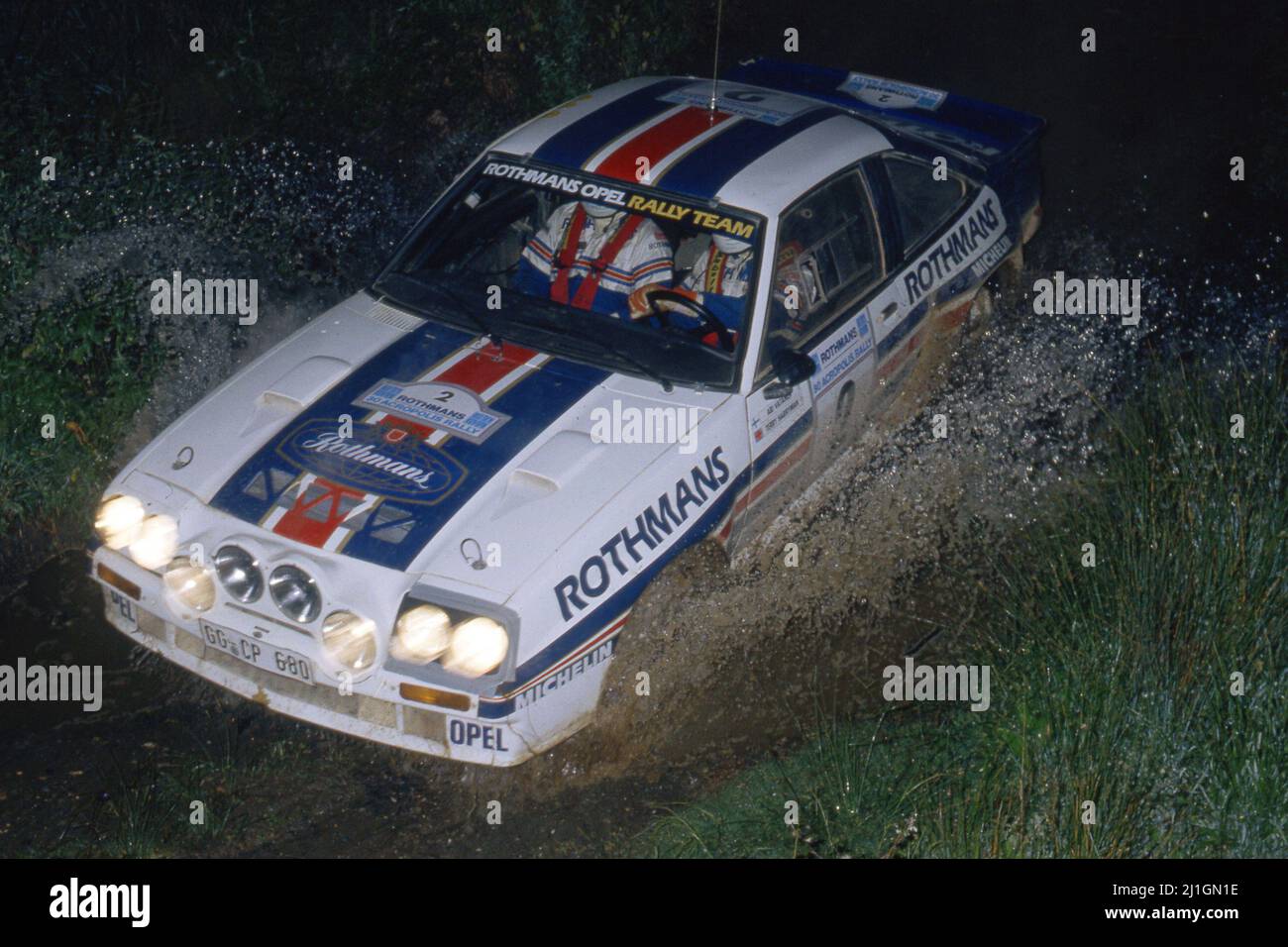 Ari Vatanen (FIN) Terry Harryman (GBR) Opel Manta 400 GrB Rothmans Opel ...