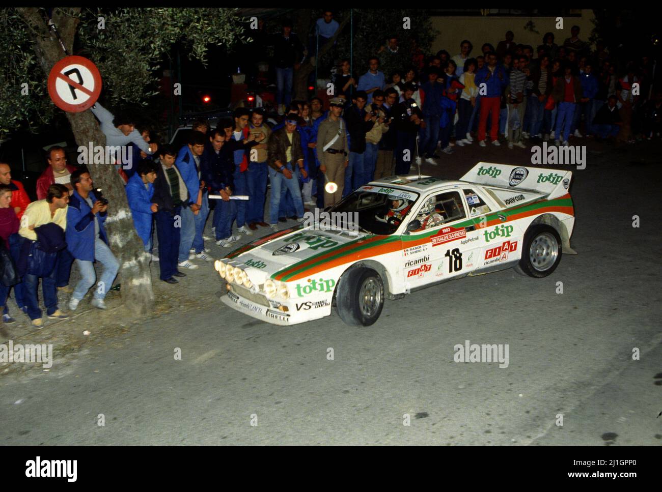 Massimo Miki Biasion (ITA) Tiziano Siviero (ITA) Lancia Rally 037 GrB ...