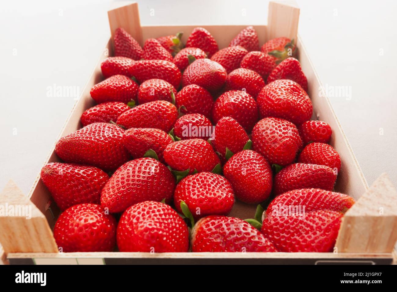 Fresh strawberries container hi-res stock photography and images - Alamy