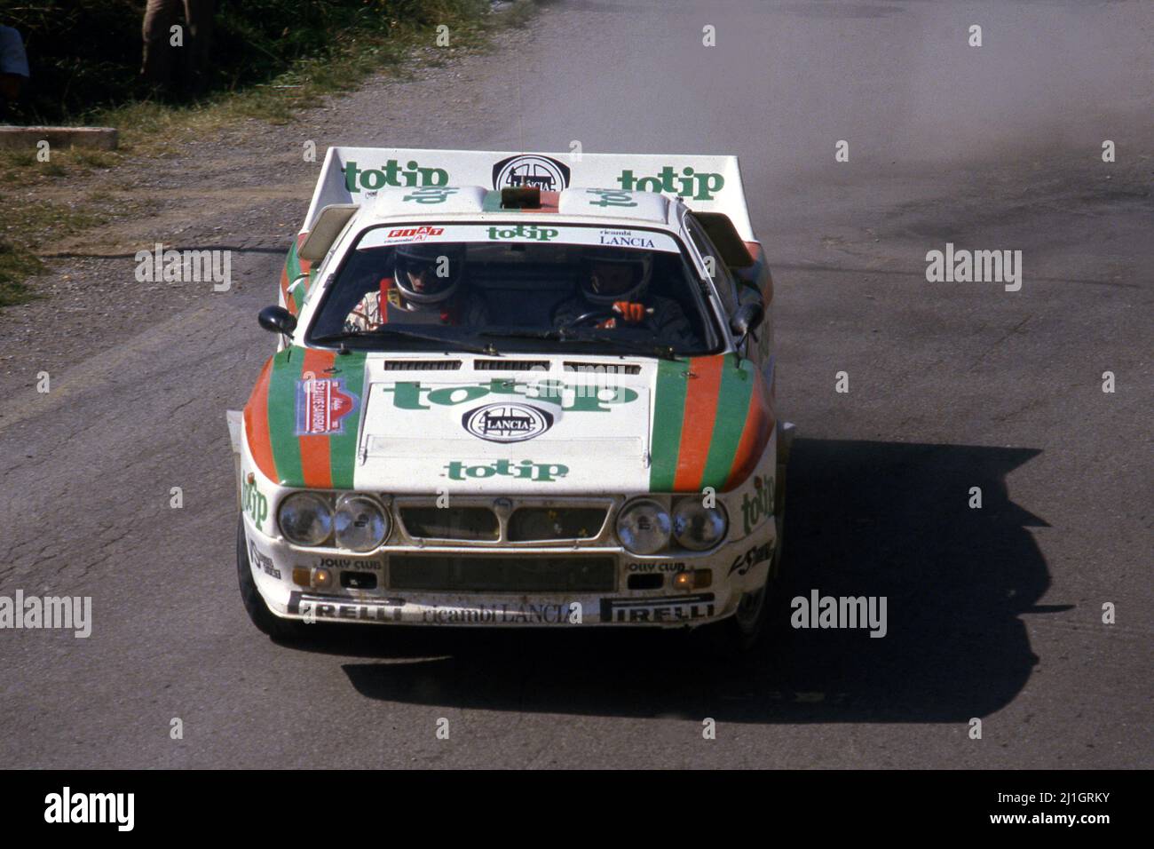 Massimo Miki Biasion (ITA) Tiziano Siviero (ITA) Lancia Rally 037 GrB ...